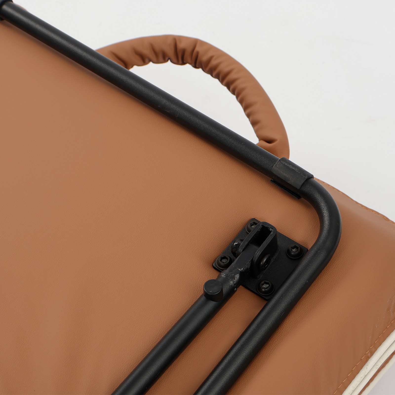 CloudMorph Floor Chair